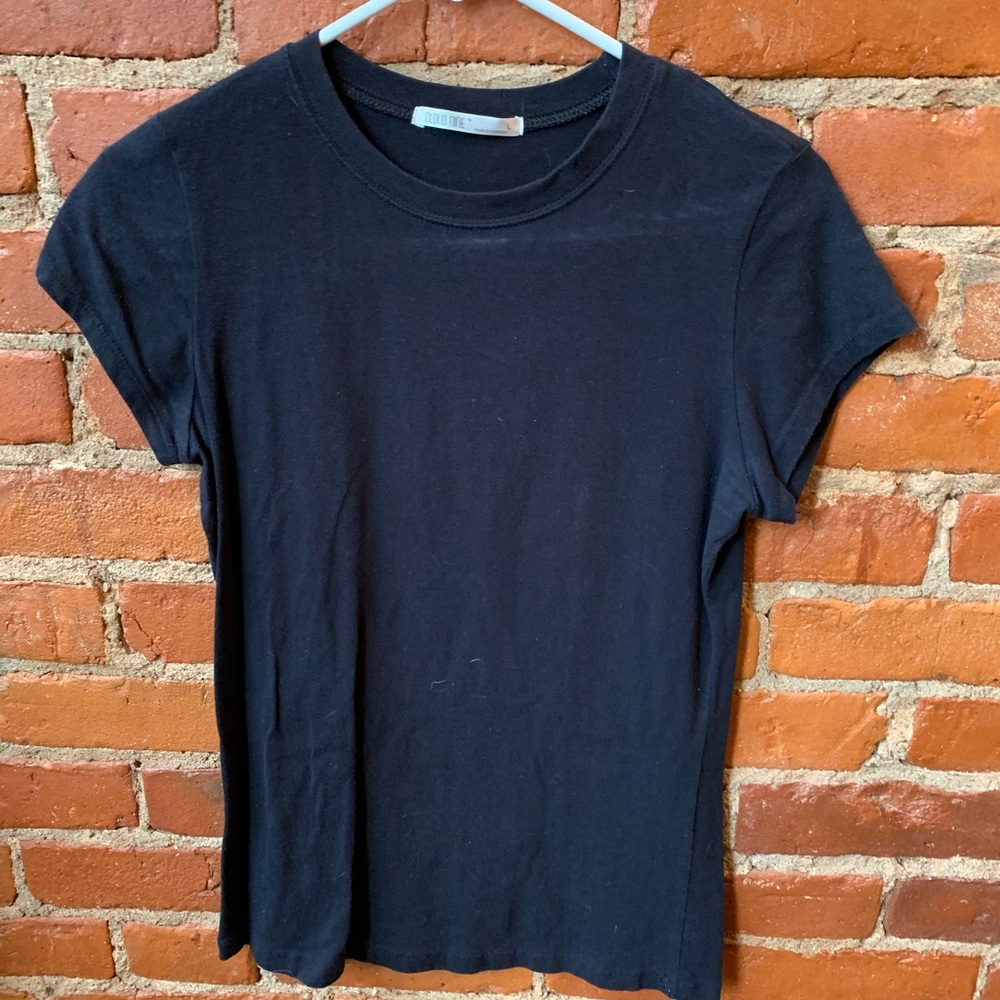Short sleeve black shirt